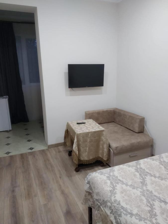 Na Shapsug Guest House Gagra Exterior photo