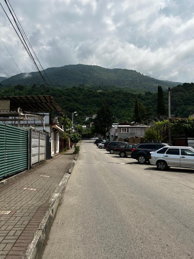 Na Shapsug Guest House Gagra Exterior photo